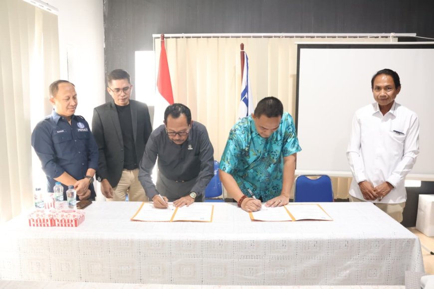 DPC PERADI Palu dan Bawaslu Sulteng Teken MoU, Perkuat Pengawasan Pemilu dan Kualitas Demokrasi